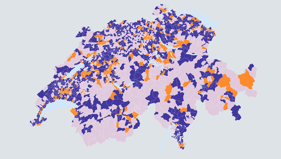 Karte der Schweiz, unterschiedlich gefärbt, je nach Stand des Glasfaserausbaus